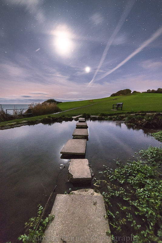 ab342 Venus and the Moon - Flowers brook - Ventnor and St Lawrence