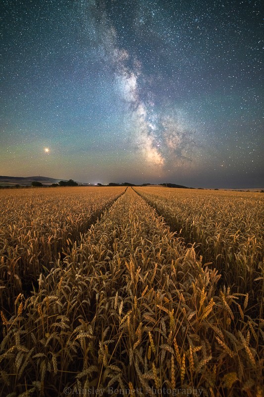 ab497 Field of dreams - The Isle of Wight by night