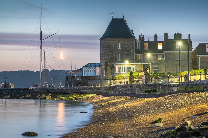 ab477 The Royal Yacht Squadron at dawn - Totland to Cowes