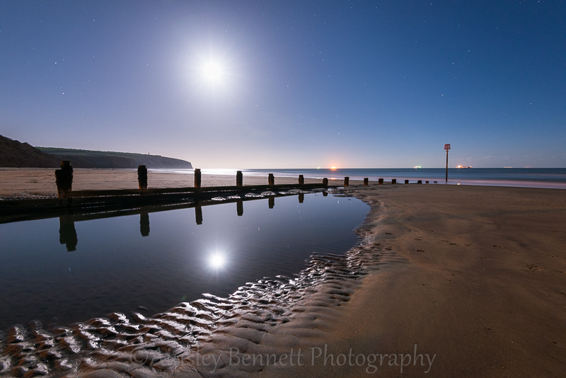 ab223 Moonrise Yaverland beach - The Isle of Wight by night