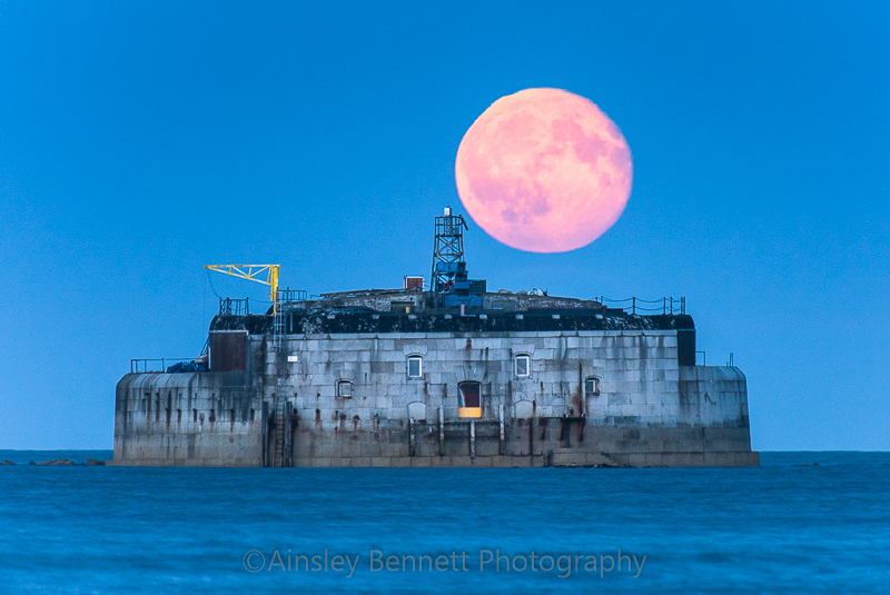 ab290 Moonrise St Helens fort - Bembridge and St Helens