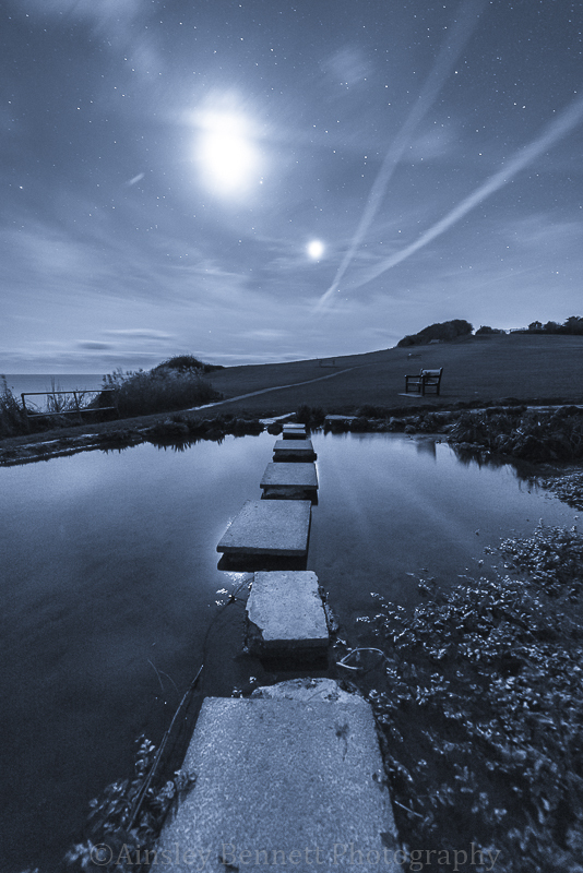 ab336 Moon and Venus - Flowers brook - Ventnor and St Lawrence
