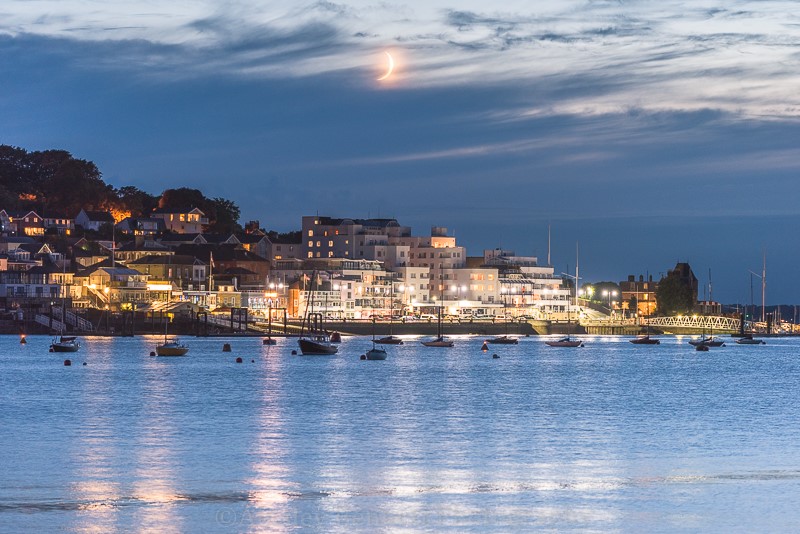 ab393 Crescent moon over Cowes - The Isle of Wight by night
