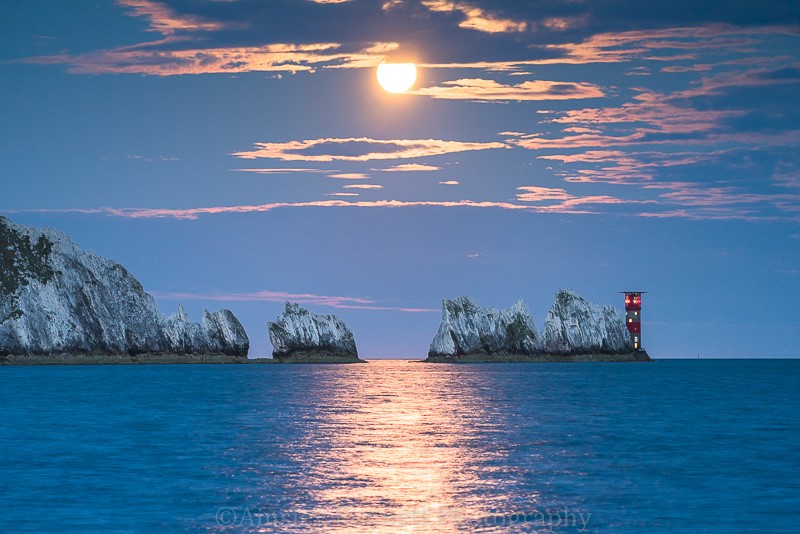 ab401 Needles Moonset - The Needles and Alum Bay