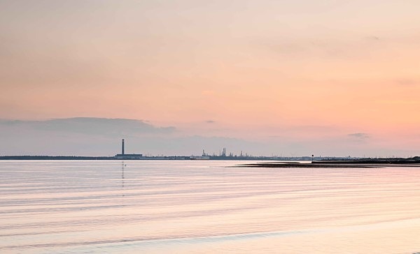 Fawley Tower 8816 v3 overwhite deg - Best of 2019 - Spring, Summer