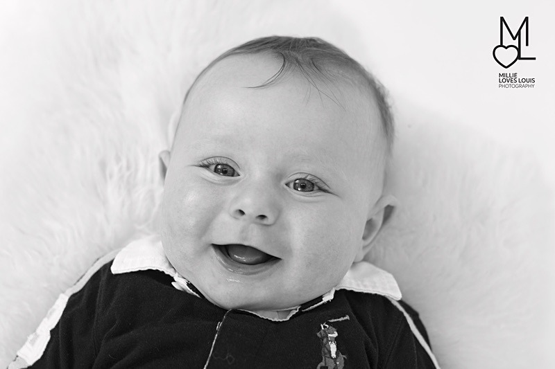 Hunters Minishoot Millie Loves Louis Photography 10 copy - Mini Photoshoots