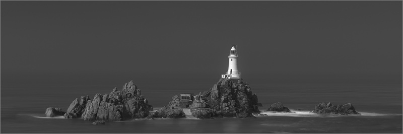 Digital - Bronze - Gary Mayhew - La Corbiere - Mono