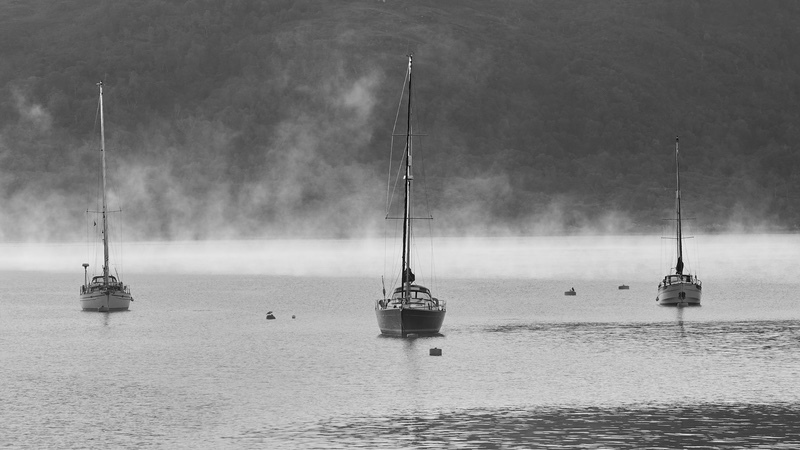 Digital-Silver-John Whitehurst-Early Morning Mists on the Loch - Mono Boats