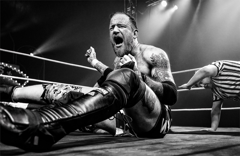 Digital - Silver - Liz Wallis -  The Winner - Mono