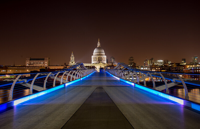 44 Millennuim bridge - Rob Cox-Gold-Digital