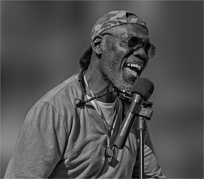 2nd Print-The Entertainer-Charles Kidd - Mono
