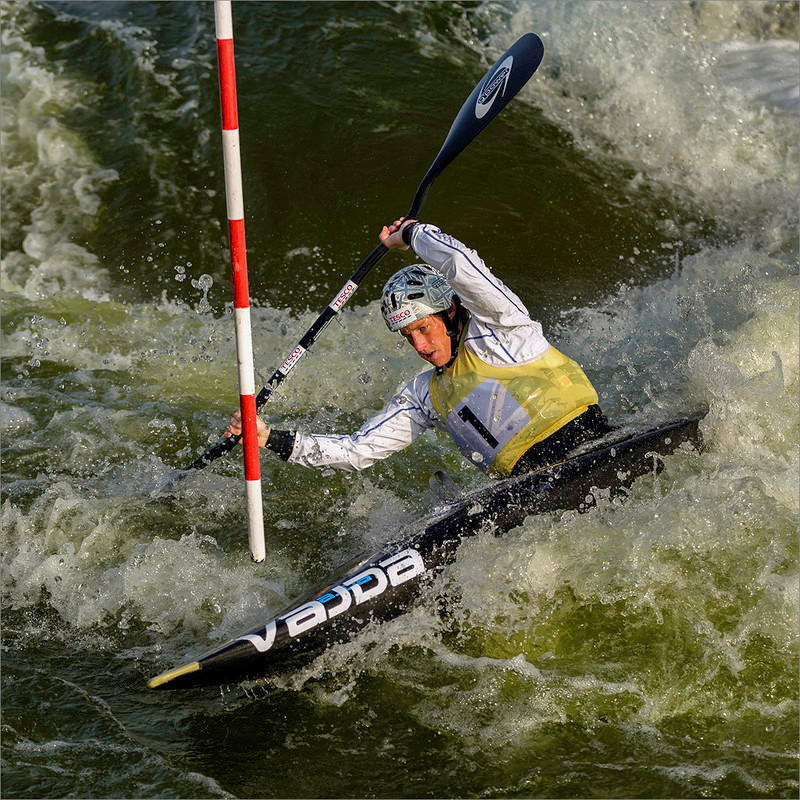 Rounding the Pole - Neil Thomas ( CPAGB )