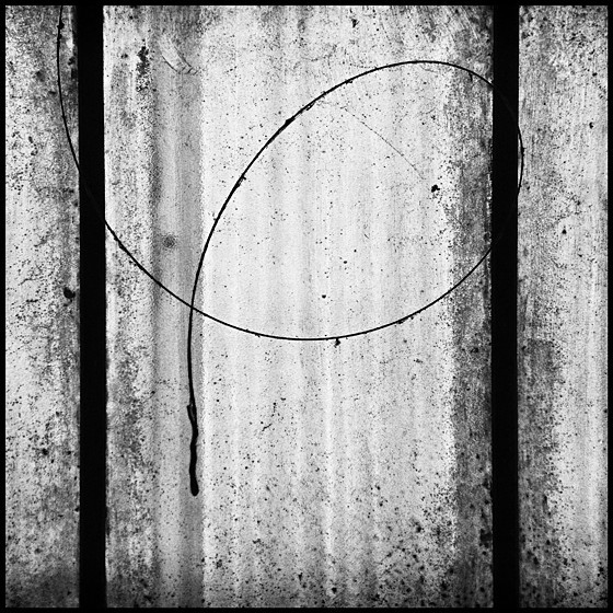 LOOP - ABSTRACT