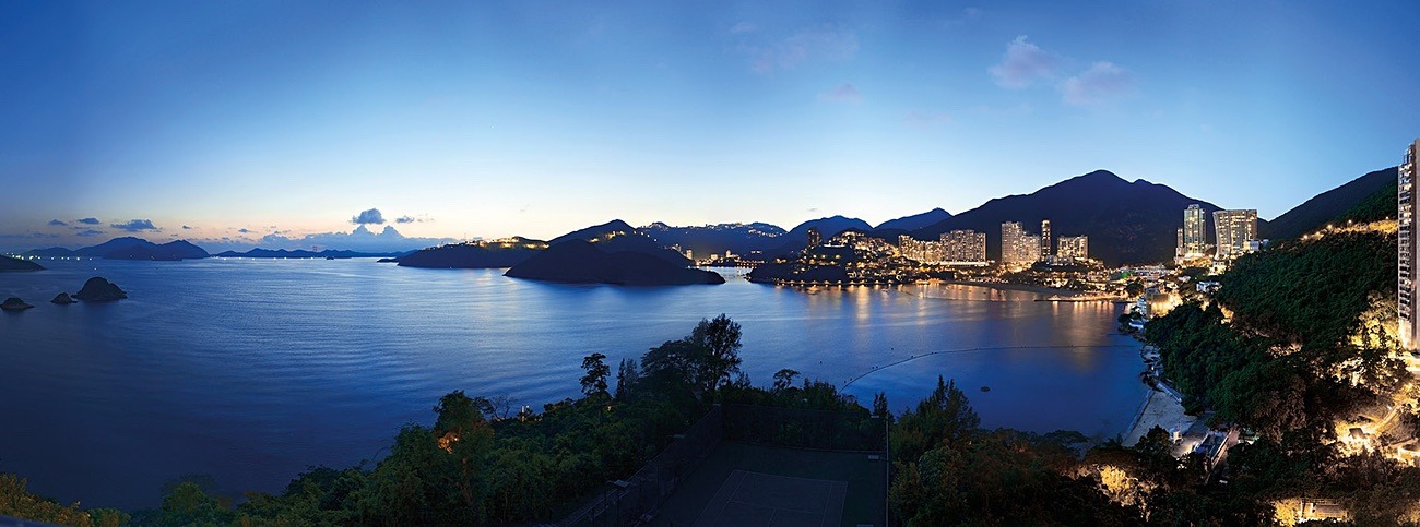 KMPAN-63 Repulse Bay from Headland Road at dusk. - The Hong Kong Affordable Art Fair collection