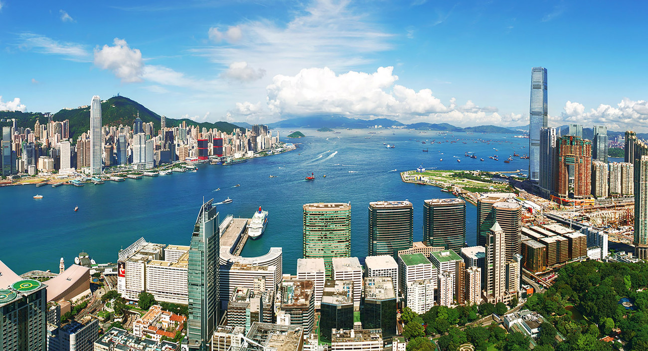 KMPAN-22 Semi Panorama from Hanoi Road to the West - Panoramas of Hong Kong - comtemporary