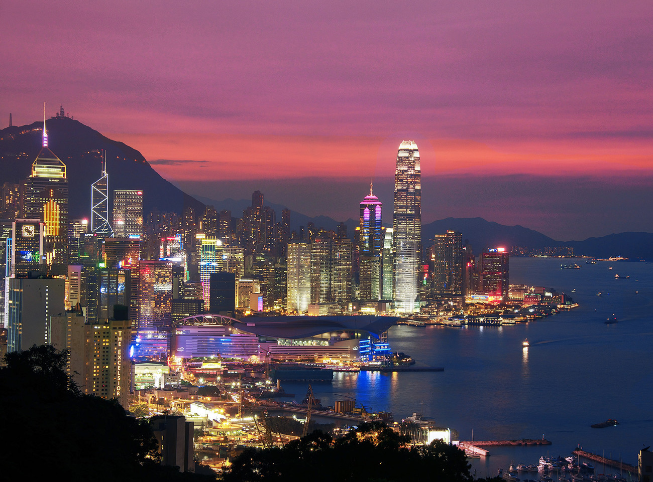 KM-201M Convention Centre  Central from Braemar Hill at sunset -2014 - Hong Kong - Contemporary