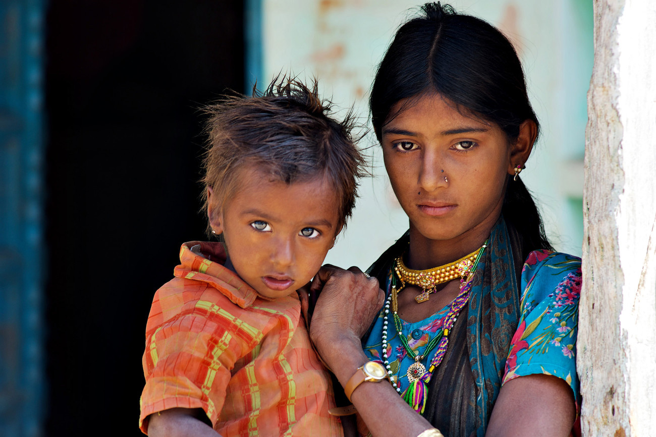 Young mother  child Chatra Sagar - India