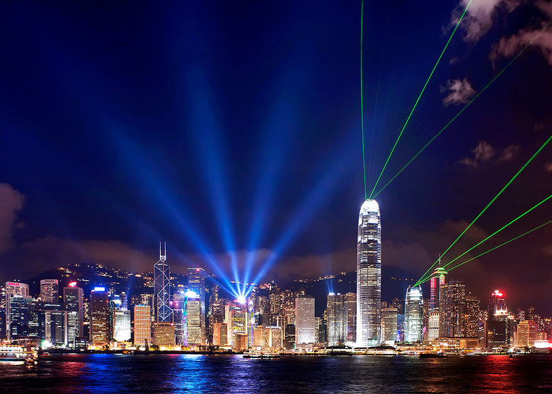 'The Symphony of lights' and Central - Hong Kong with the Aqua Luna Junk