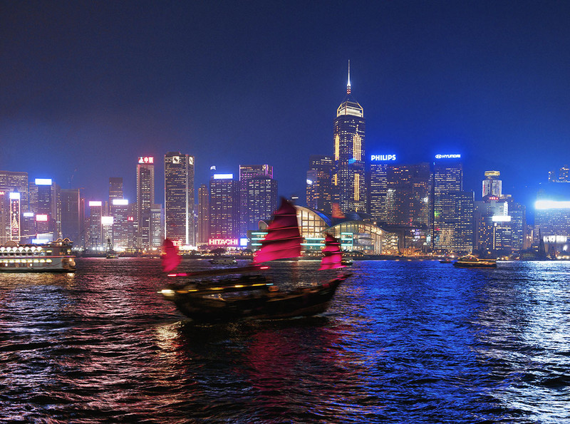CBL 4A Junk and West Wan Chai 2011-s Adjusted sky DSC_6681 copy - Hong Kong with the Aqua Luna Junk