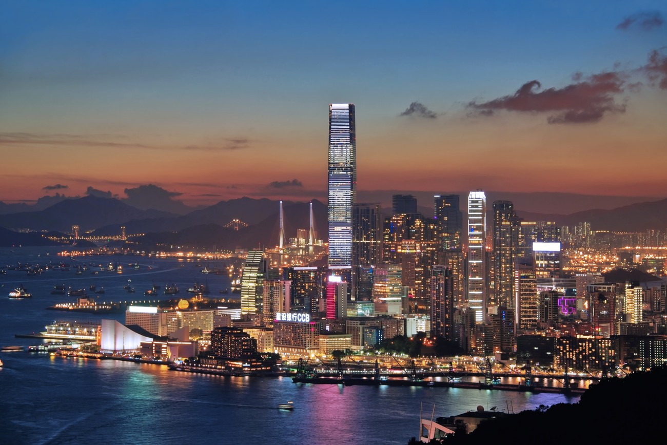 KM-319B-M Tsim Sha Tsui  Kowloon from Braemar Hill - Hong Kong - Contemporary