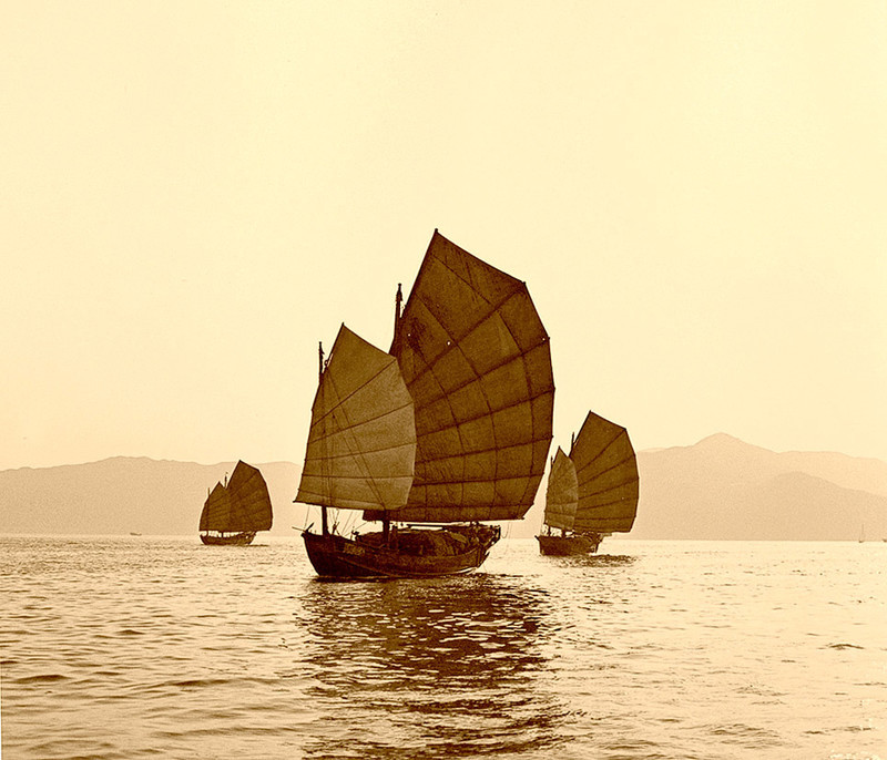 KM-122S junks near Sai Kung - 1976 - Junks, Sampans & Fishing in the 1970s & 80s
