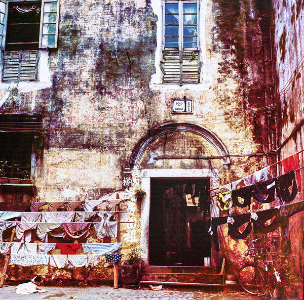 KMMACAU-3 Courtyard wall - 1978 - Hong Kong in the 70s and 80s