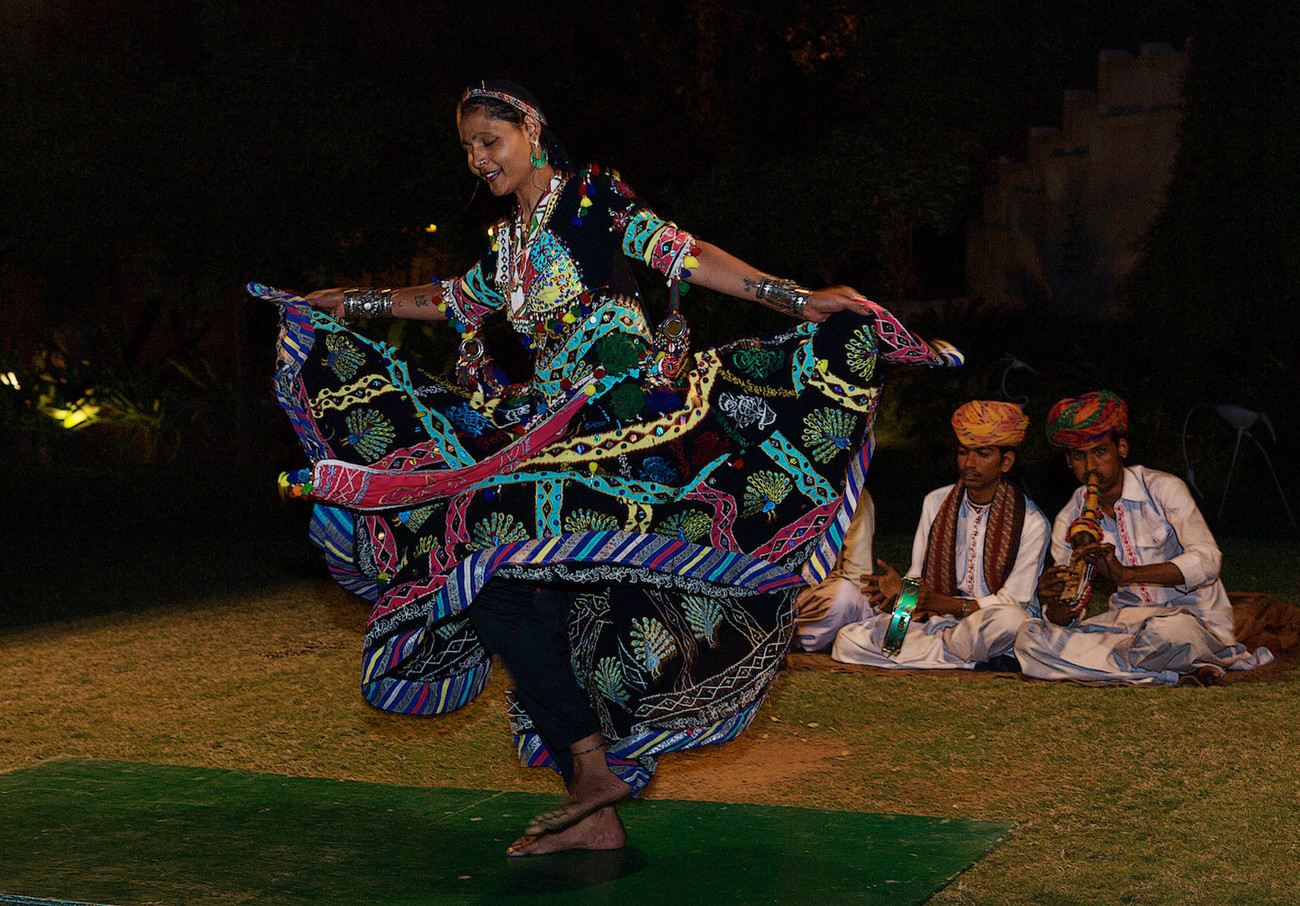Jodhpur folk dancer - India