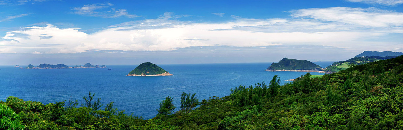 KMPAN-73 From Clearwater Bay to the 9 pins - Panoramas of Hong Kong - comtemporary