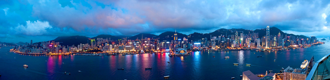 KMPAN-18 The island from Hanoi Road at night - 2014 - Panoramas of Hong Kong - comtemporary