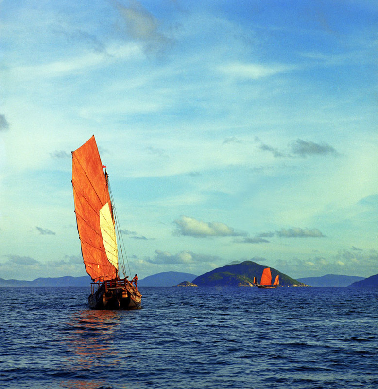 KM-128 Junks in Port Shelter - 1978 - Junks, Sampans & Fishing in the 1970s & 80s