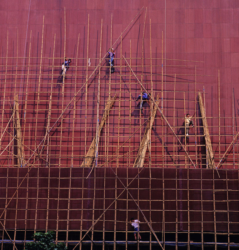 KM-62 Scaffolders at City Hall - 1994 - Hong Kong in the 70s and 80s