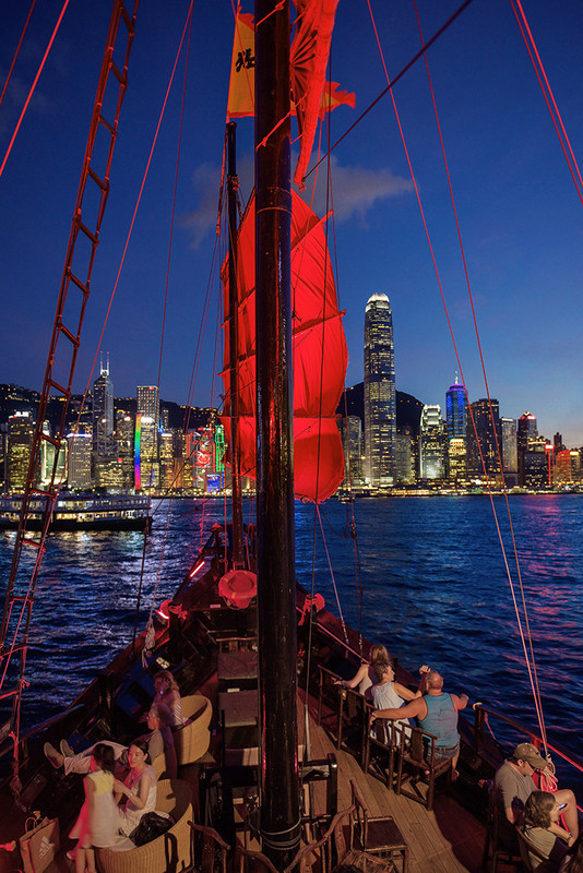 Central at night from the Aqua Luna junk - DSC_8148 - Hong Kong with the Aqua Luna Junk