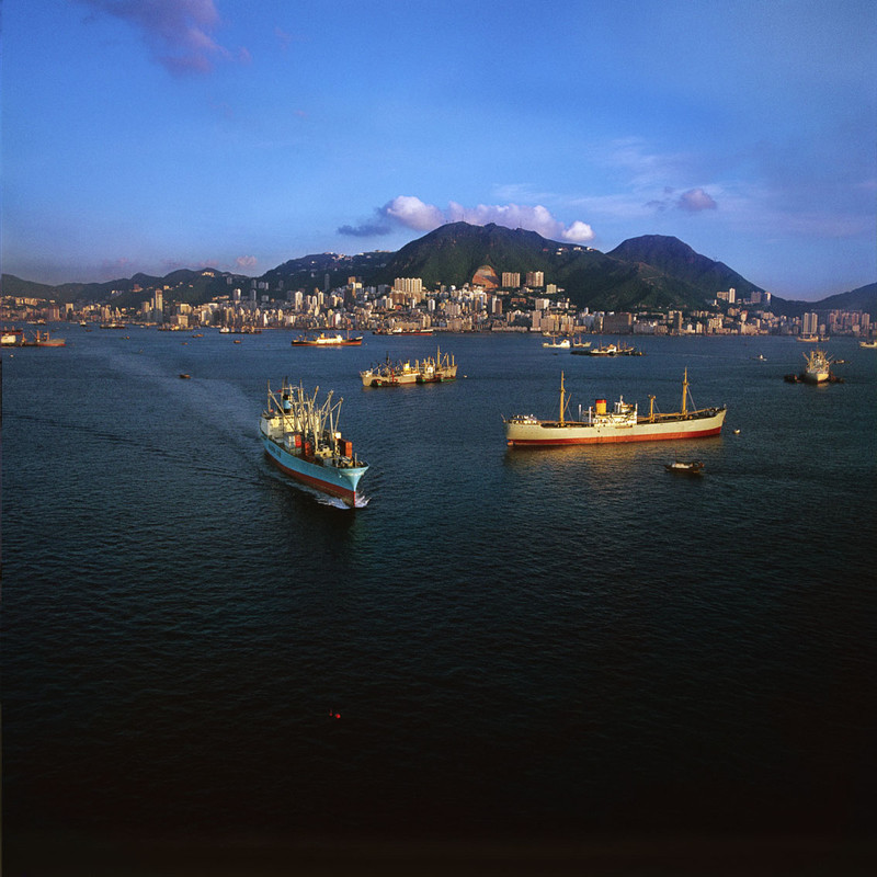 KM-111 HK Island with Maersk cargo ship - 1973 - Hong Kong in the 70s and 80s