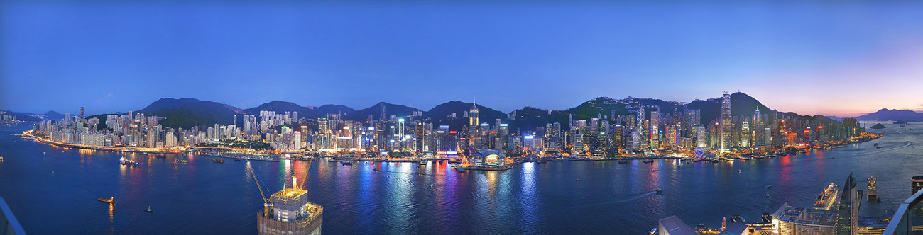 KMPAN-19 Island from Hanoi Road at night - 2015 - Panoramas of Hong Kong - comtemporary