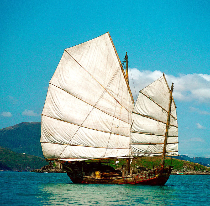 KM-123 Junk near Fa Tau Mun - 1979 - Junks, Sampans & Fishing in the 1970s & 80s