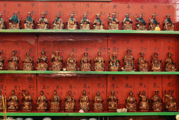 KM-219 God statues in Bark Sing Temple - Hollywood Road - 1995 - Hong Kong in the 70s and 80s