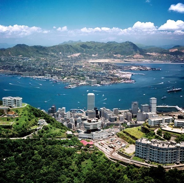 KM-37 Over the Peak Tram station & the Harbour - 1976 - Hong Kong in the 70s and 80s