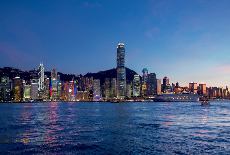 Island and Central at dusk DSC_5255 - Hong Kong with the Aqua Luna Junk