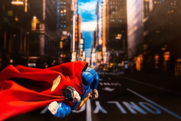 Superman in flight (IMG_2766) - DC Comics