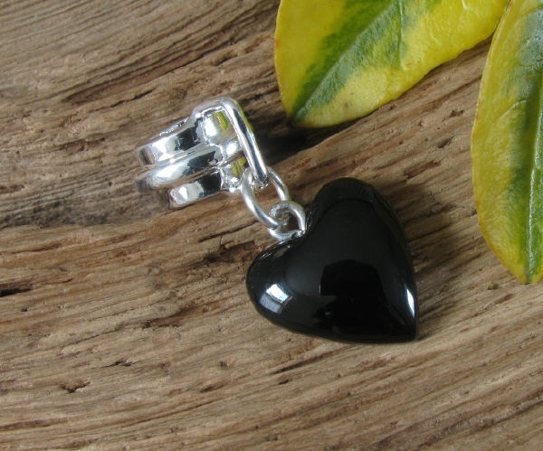 Whitby Jet Heart Charm jch003 - Whitby Jet Beads & Charms