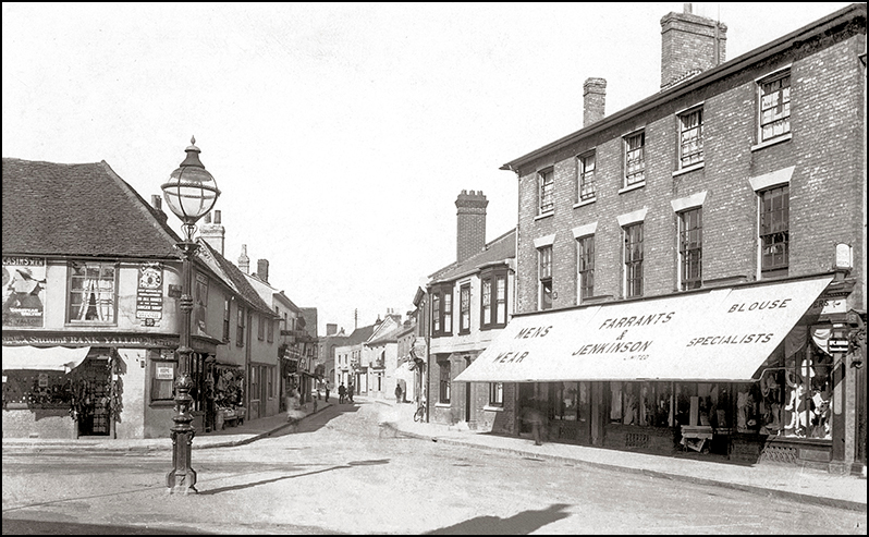 Market Hill photo - T H Disley