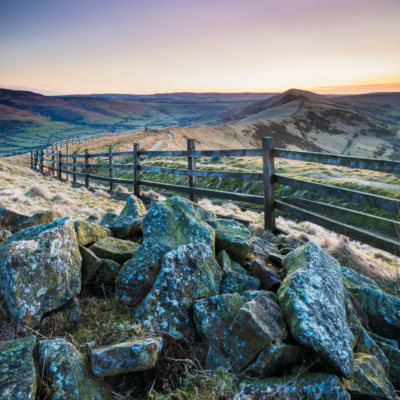 where is mam tor peak district