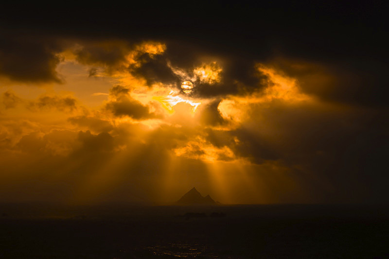Sunset at Dingle Peninsula, County Kerry, Ireland. - Pictures out of this world