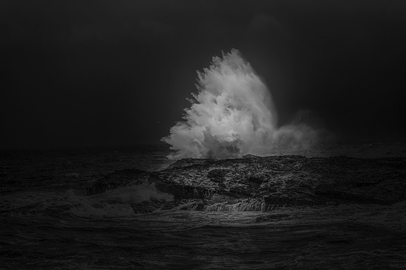 DSCF3689 - The Beauty of Waves in Black and White