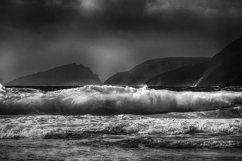 DSCF1722 - The Beauty of Waves in Black and White