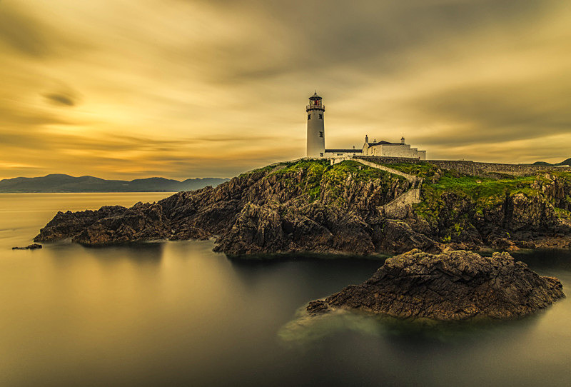 Sunrise at Fanad Lighthouse, County Donegal, Ireland. - Pictures out of this world