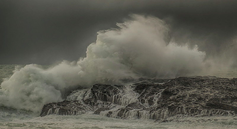 The beauty of Waves - Best Pictures 2020