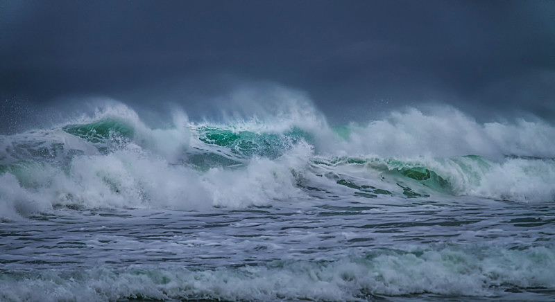 DSCF3167 - The Beauty of Waves in Color