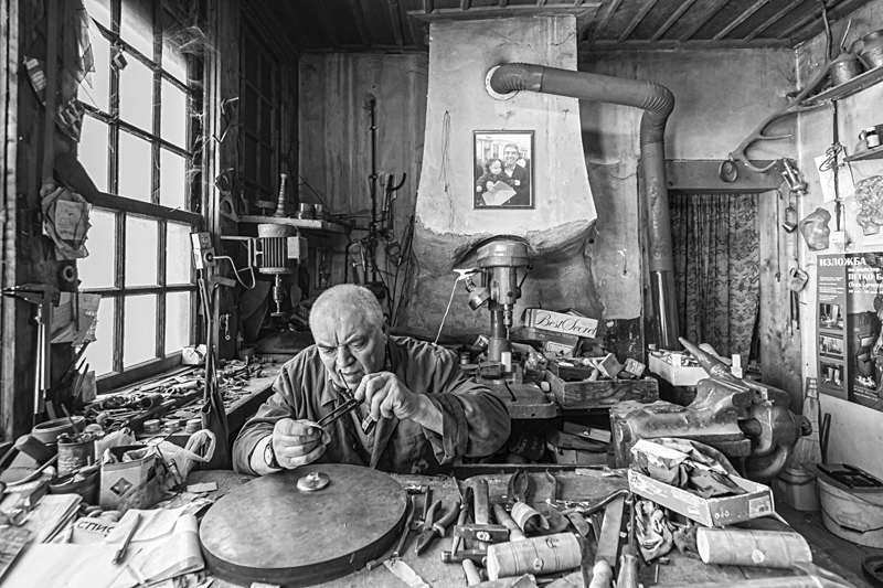 DSCF9841 - Copper Crafts Master in Black and White