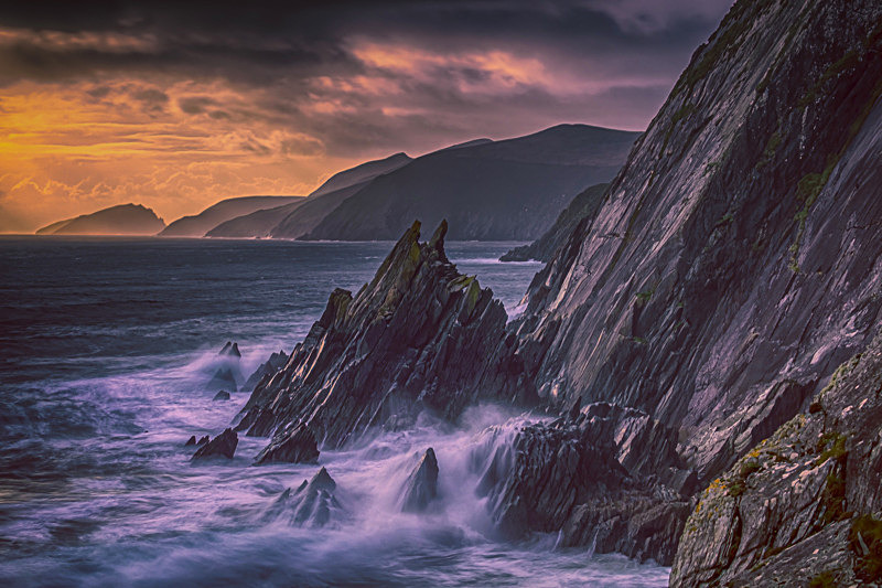 Sunset at Dunmore Head, Dingle Peninsula, Ireland. - Pictures out of this world